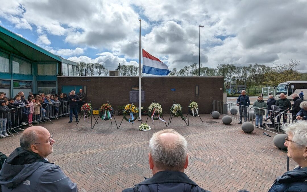 Kranslegging 16 april