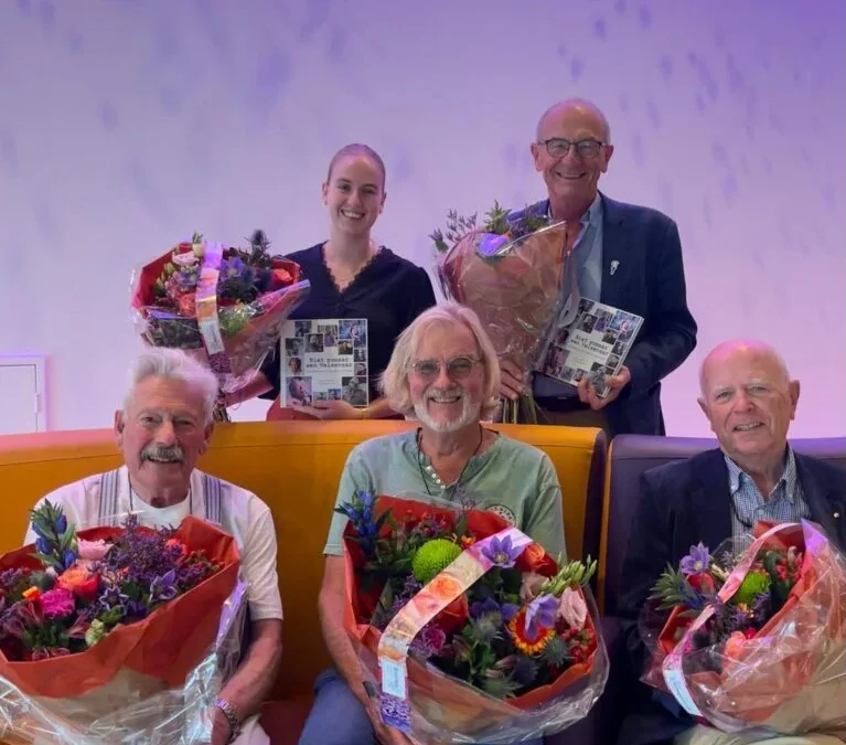 Burgemeester dankt vertrekkenden